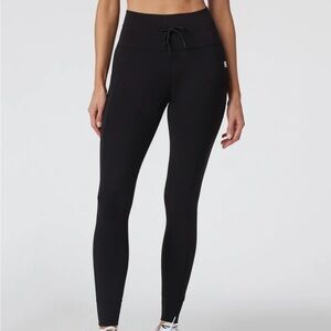 Women's Black Vuori High-Waisted Leggings size medium (long)